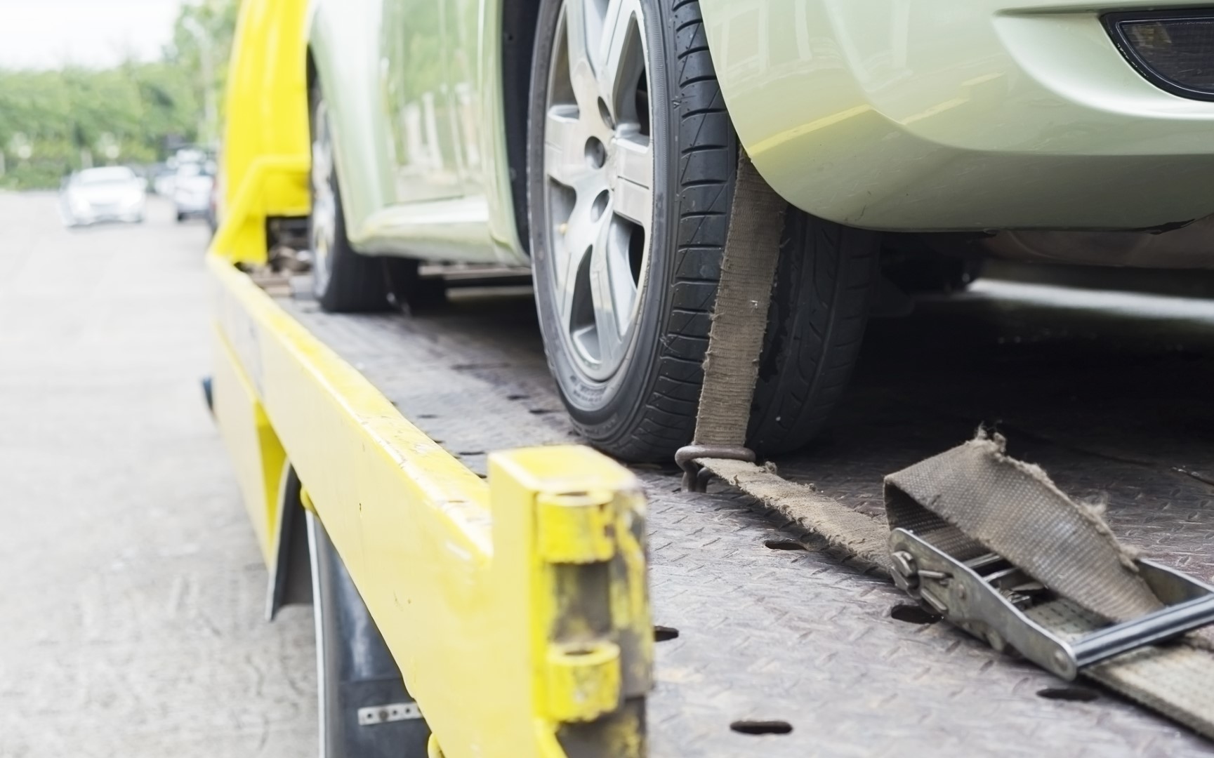 Be careful of vehicle tow-in services